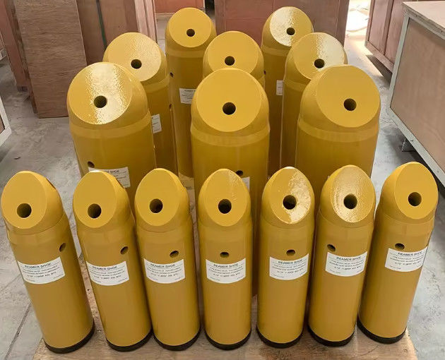 石油掘削生産のための石油フィールドセメント設備のための単弁プラグイン浮遊シュー 1 年間の保証 ポンプコア