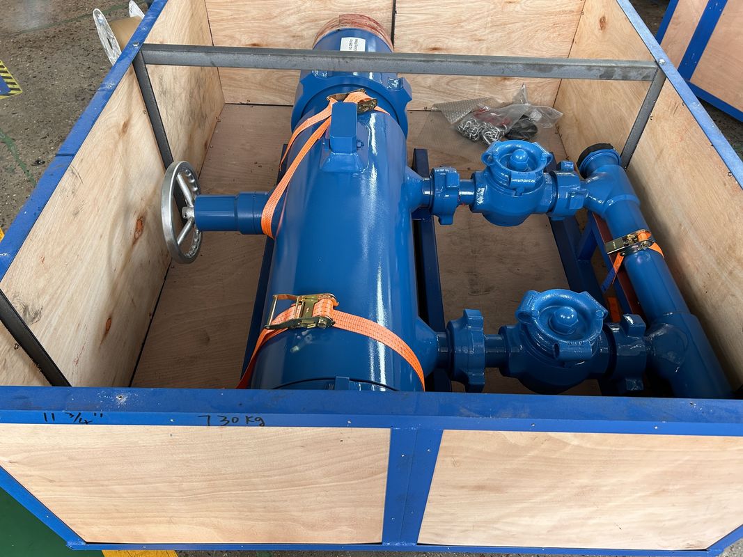 13-3/8' API キャッシング BTC ブックル接続 35Mpa 作業圧 木製パック付きダブルプラグセメントヘッド 810KG